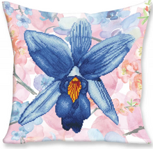 Load image into Gallery viewer, Sparkle Garden Blue (Cushion)
